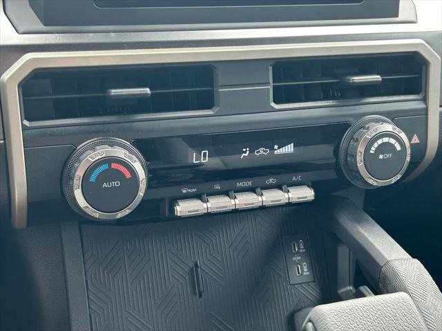 Certified 2025 Toyota Tacoma TRD Sport AWD/4WD image 32