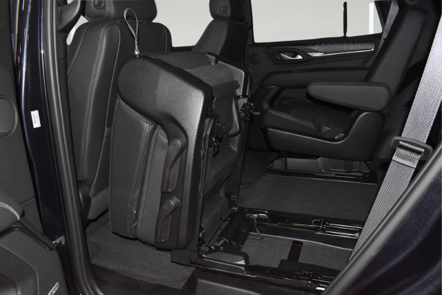 Used 2024 GMC Yukon Denali AWD/4WD image 15