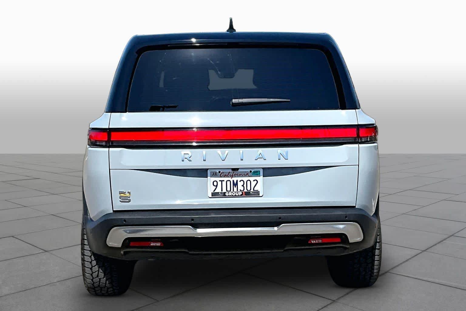 Used 2023 Rivian R1S Adventure AWD/4WD image 4