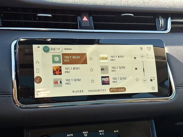 Used 2023 Land Rover Range Rover Evoque R-Dynamic SE image 19