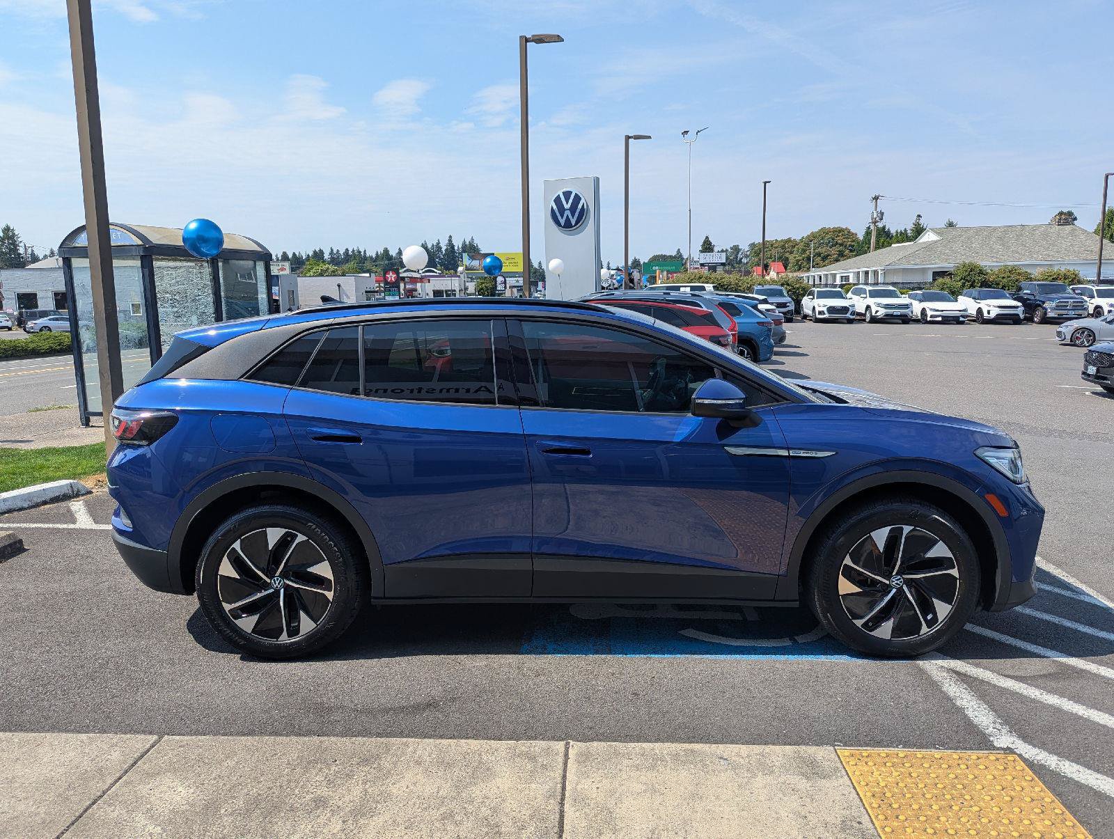 Used 2022 Volkswagen ID.4 Pro S AWD/4WD image 6