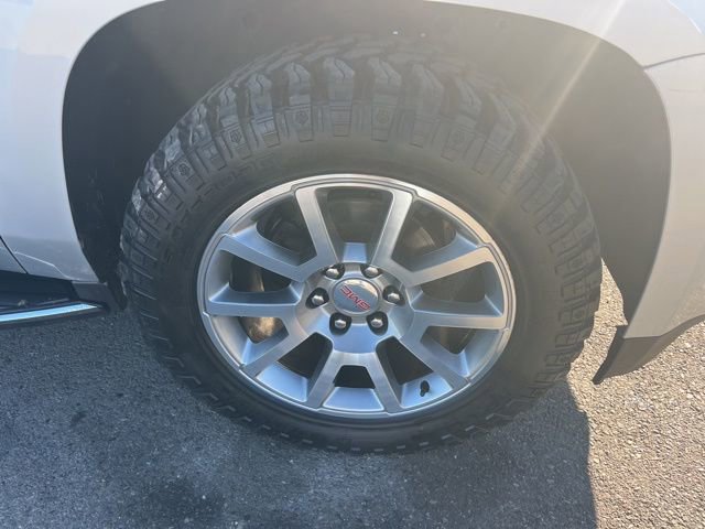 Used 2019 GMC Yukon XL Denali AWD/4WD image 18