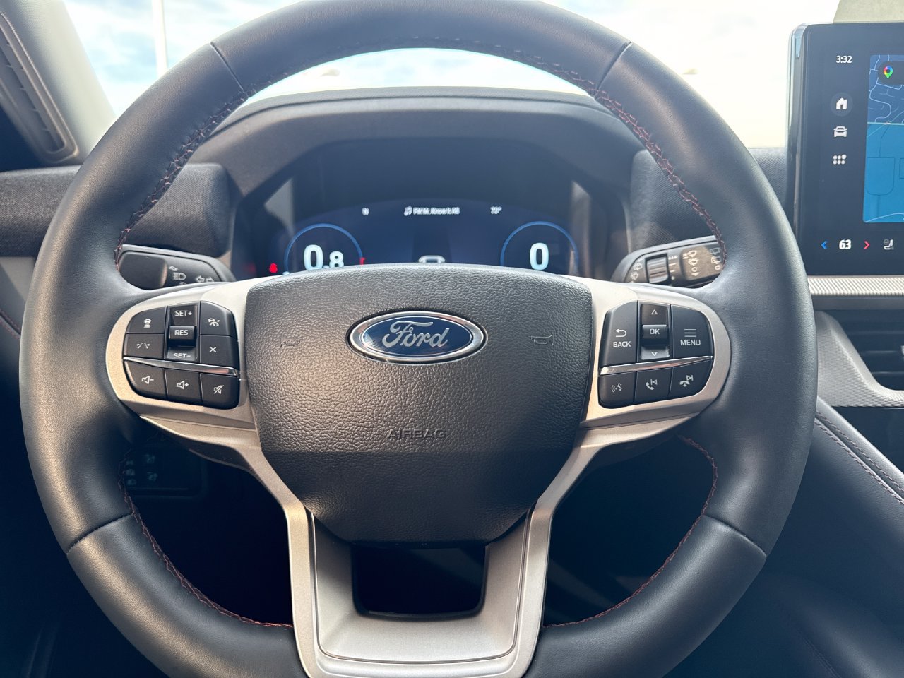 Used 2026 Ford Explorer Active w/ Active Comfort Package AWD/4WD image 18