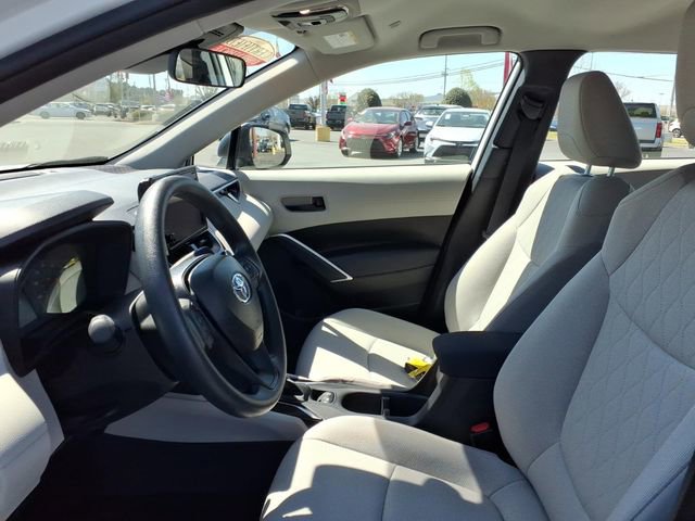 Used 2025 Toyota Corolla Cross L image 5