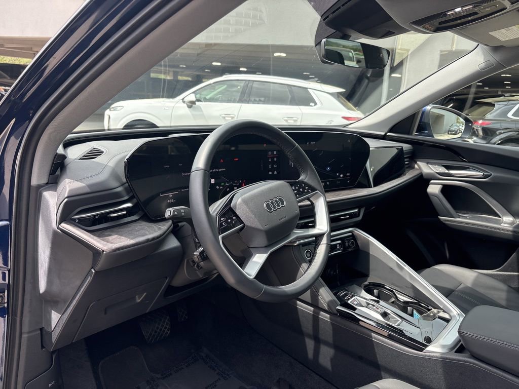 Certified 2025 Audi Q5 Premium w/ Convenience Package image 12