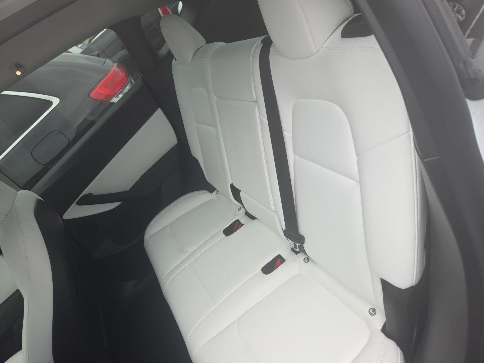 Used 2022 Tesla Model Y Performance AWD/4WD image 6