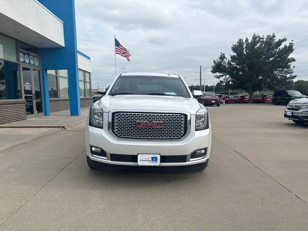 Used 2017 GMC Yukon XL Denali w/ Open Road Package AWD/4WD image 2