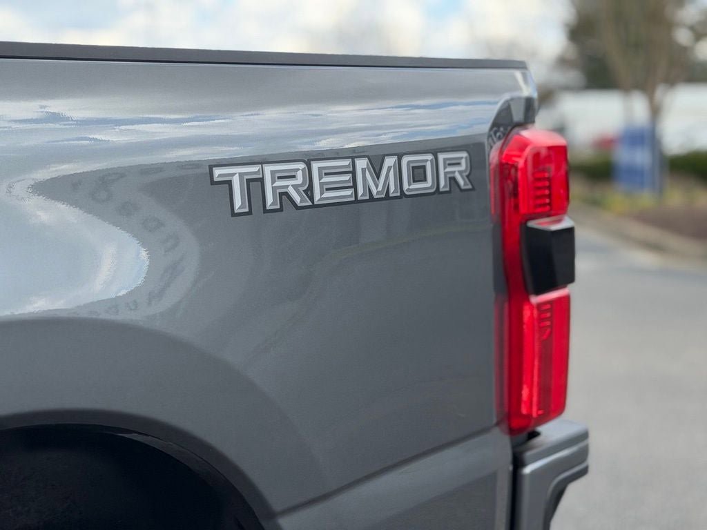 Certified 2026 Ford F350 Platinum w/ Tremor Off-Road Package image 11