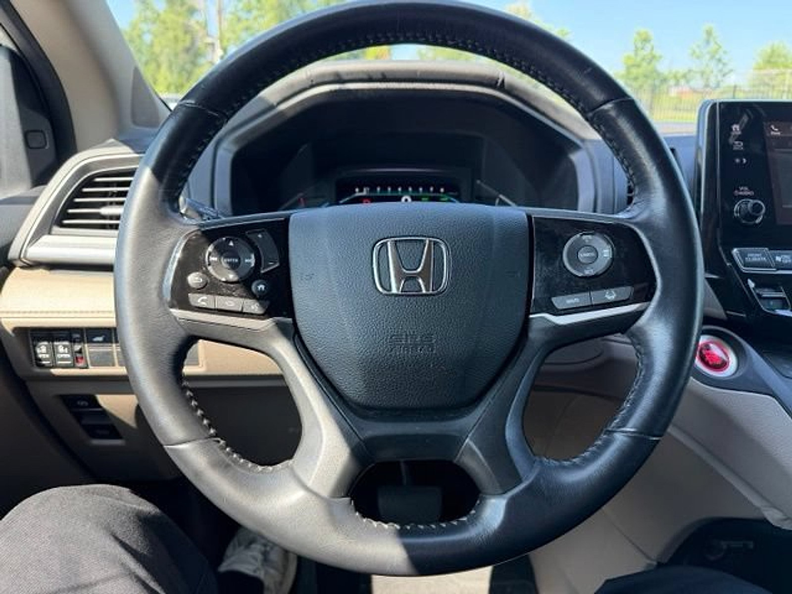 Used 2019 Honda Odyssey EX-L image 16