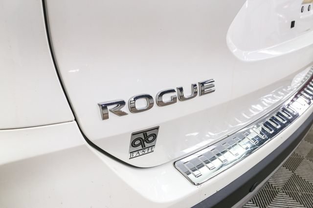 Used 2020 Nissan Rogue SV AWD/4WD image 9