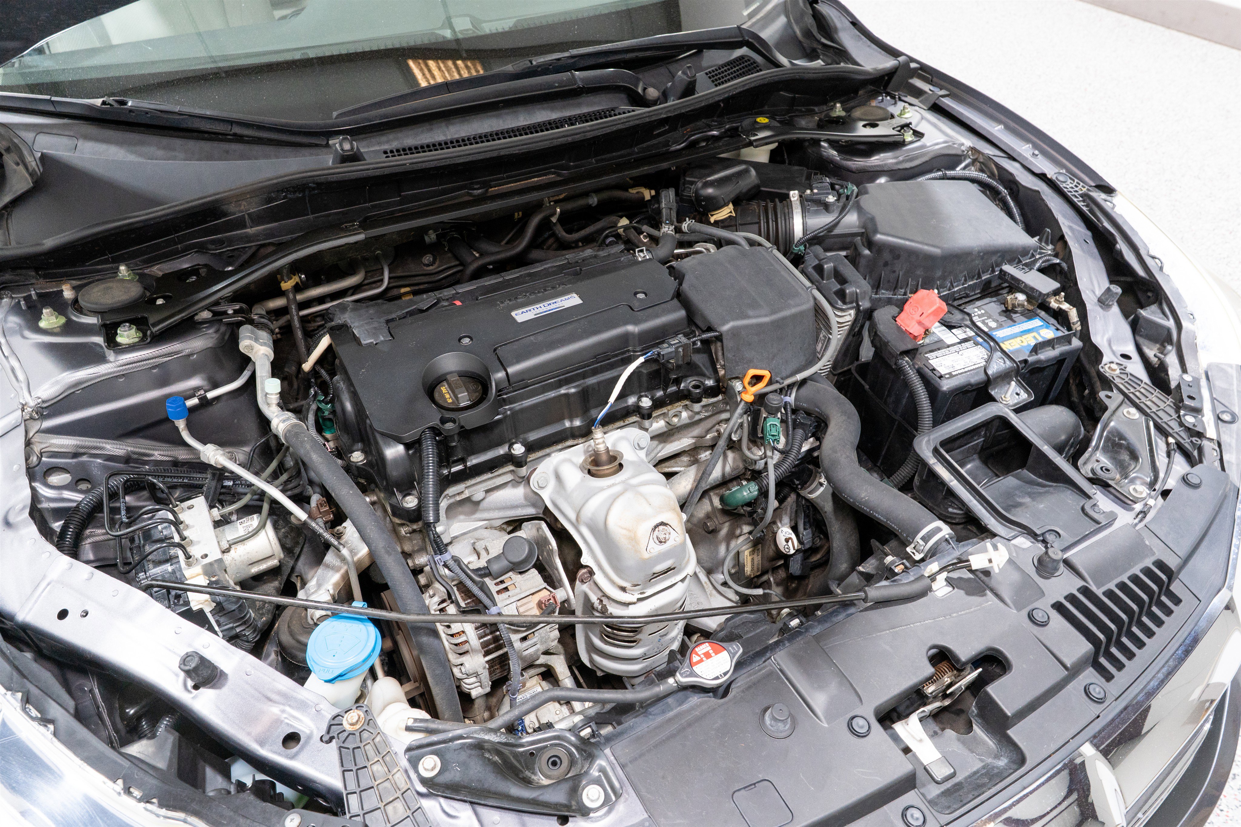 Used 2017 Honda Accord EX image 31