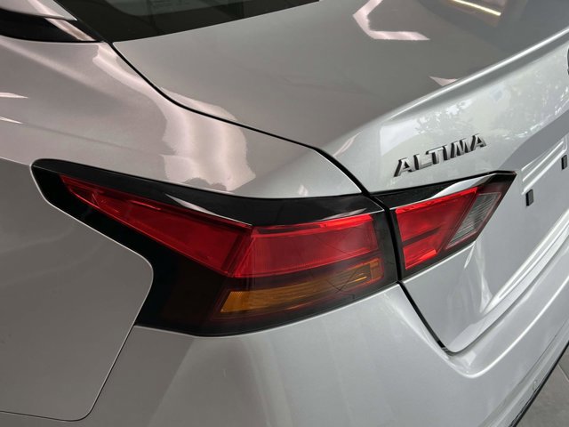 Used 2023 Nissan Altima 2.5 SR image 9