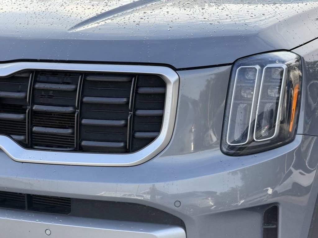 Certified 2023 Kia Telluride SX Prestige AWD/4WD image 9