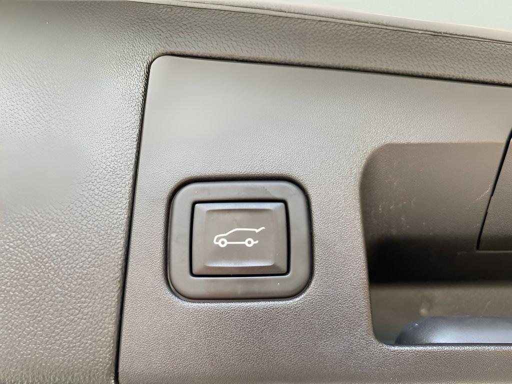 Certified 2024 Cadillac XT5 Premium Luxury AWD/4WD image 11