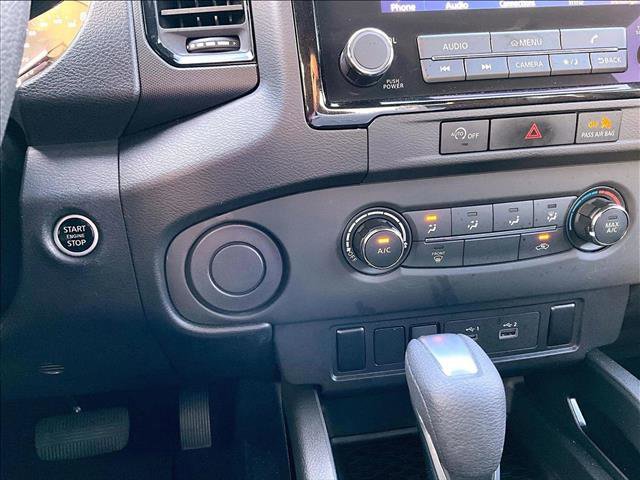 Used 2023 Nissan Frontier SV w/ Midnight Edition Package image 24