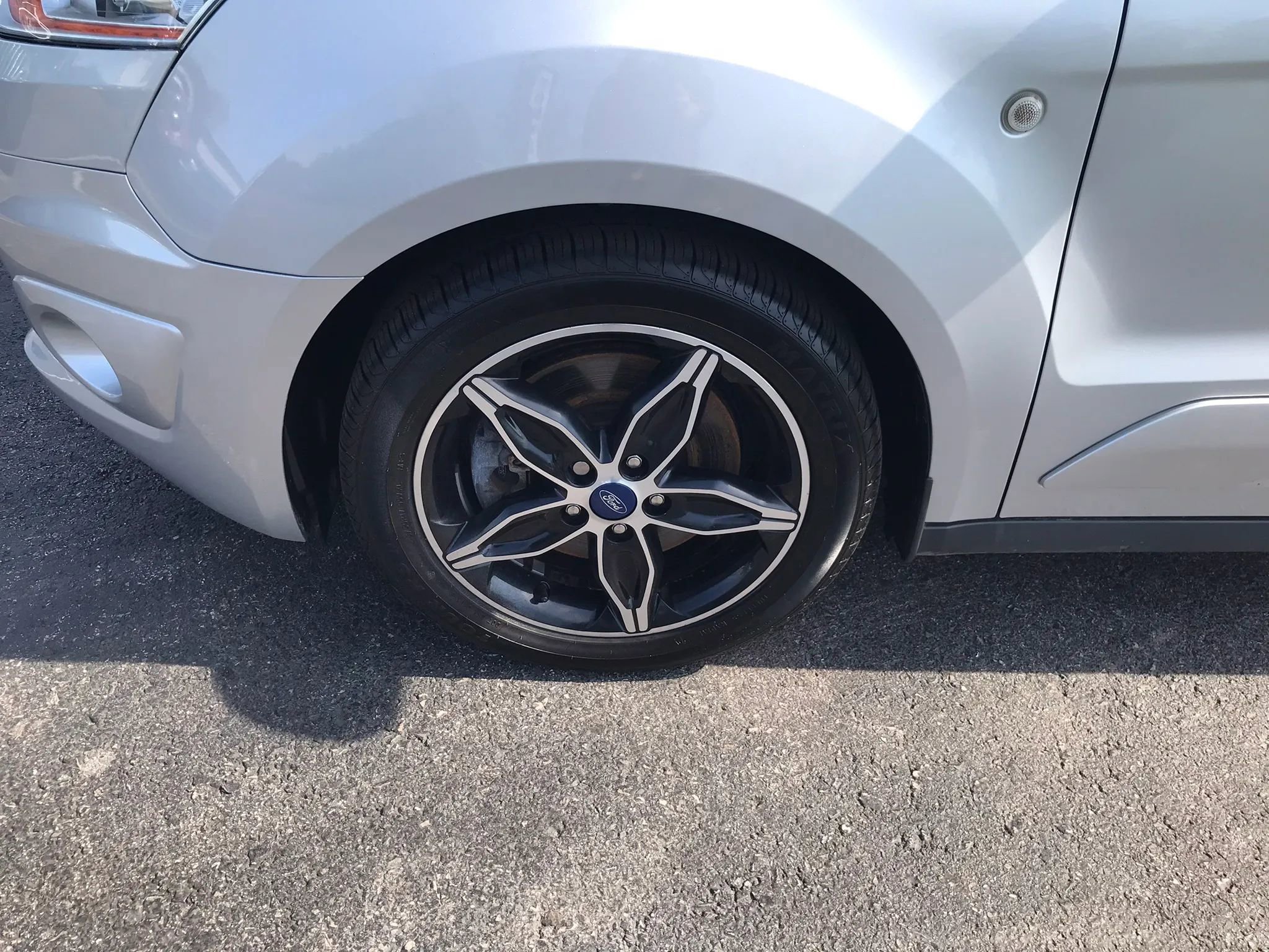 Used 2018 Ford Transit Connect XLT image 40