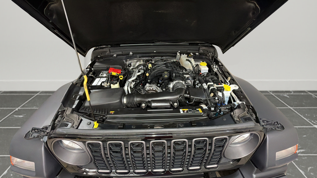 Used 2024 Jeep Wrangler Unlimited Sport AWD/4WD image 21