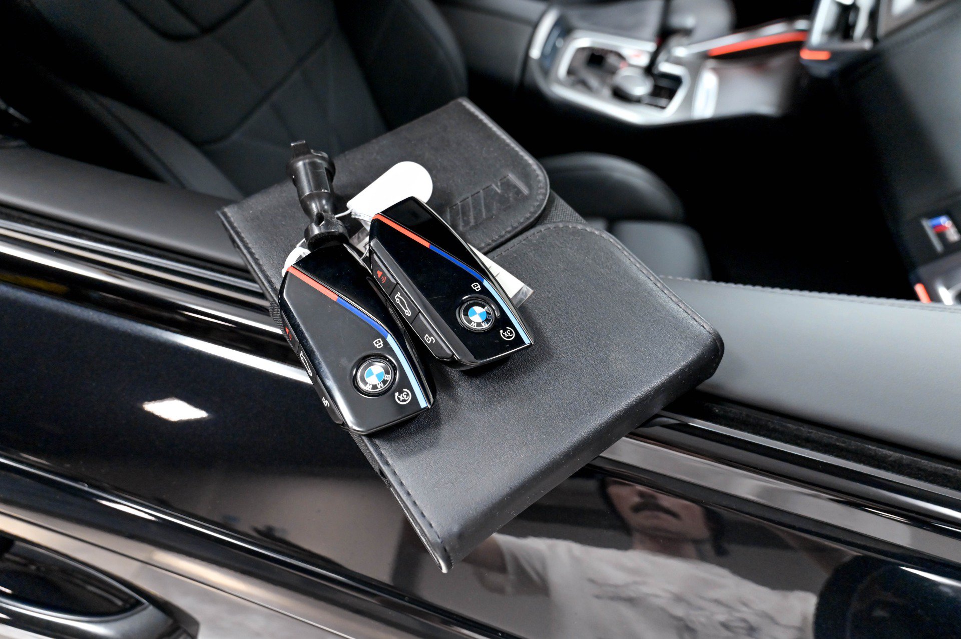 Used 2023 BMW XM AWD/4WD image 77