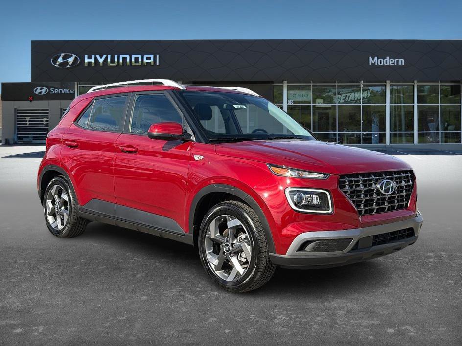 Certified 2025 Hyundai Venue Limited image 2