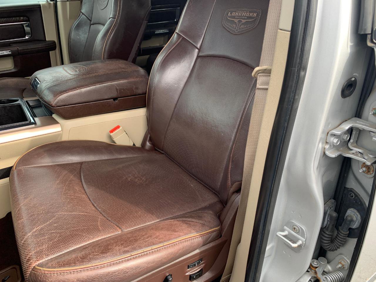 Used 2014 RAM 1500 Laramie Longhorn RWD image 11