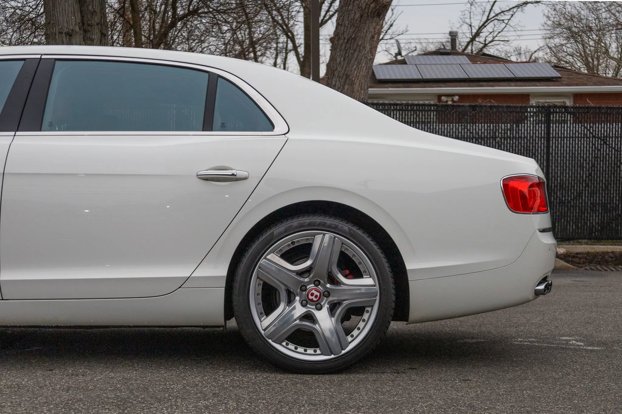Used 2015 Bentley Flying Spur V8 image 20