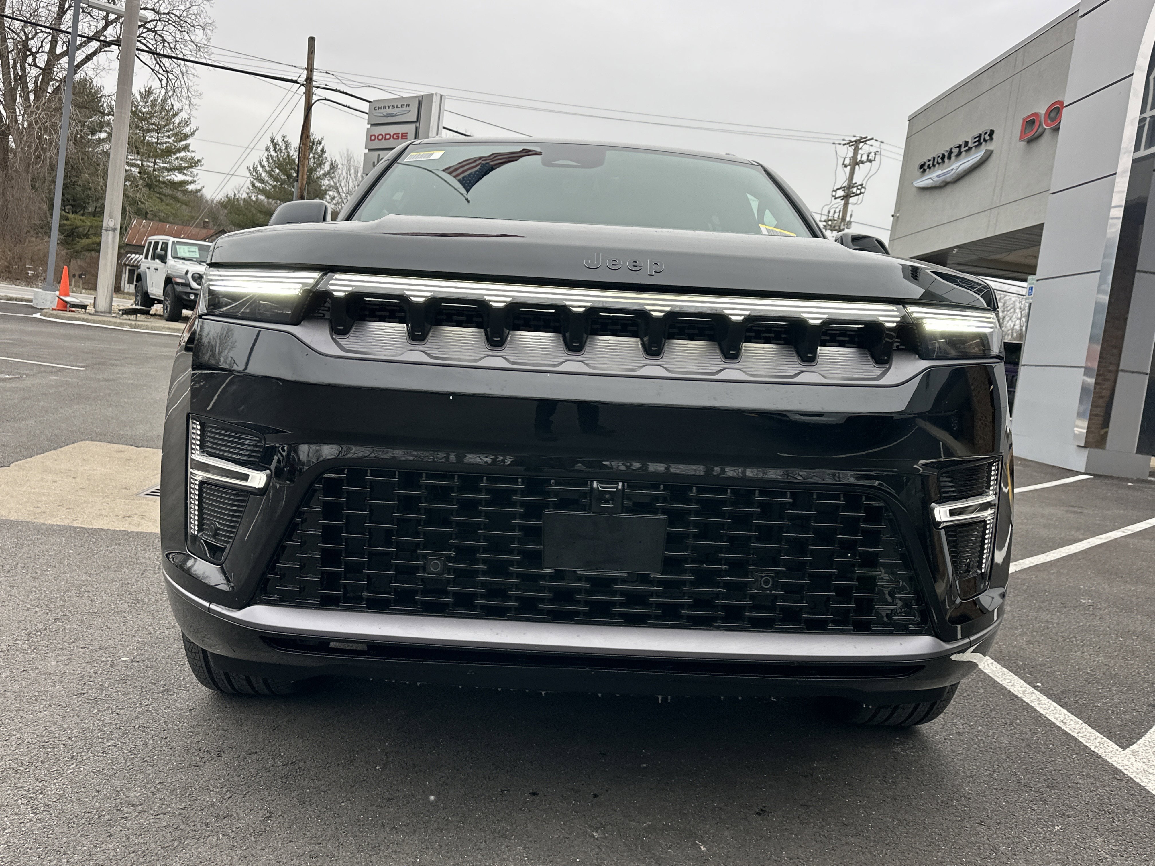 New 2026 Jeep Grand Wagoneer Summit w/ Rear Seat Video Group I image 23