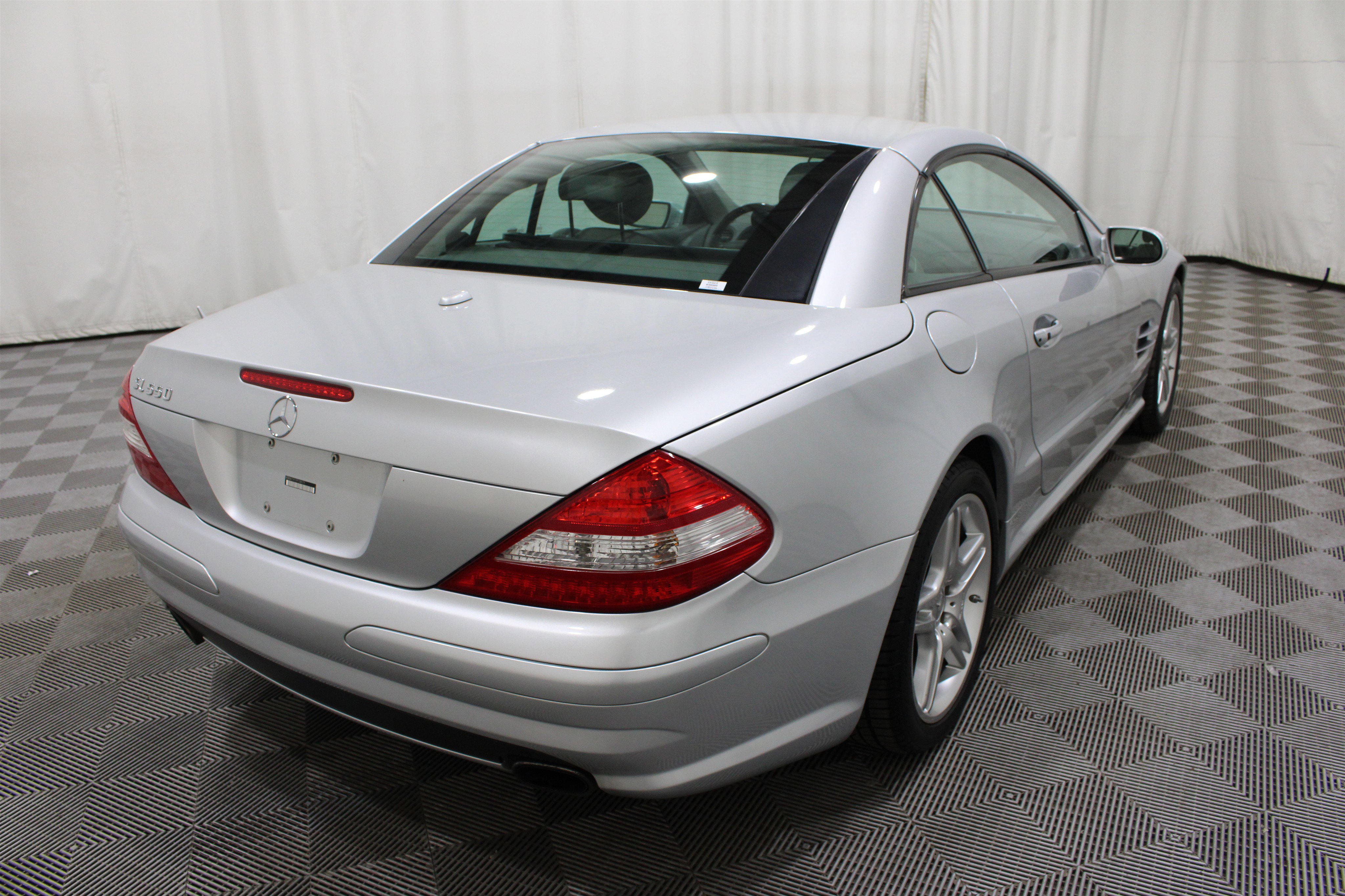 Used 2007 Mercedes-Benz SL 550 image 24