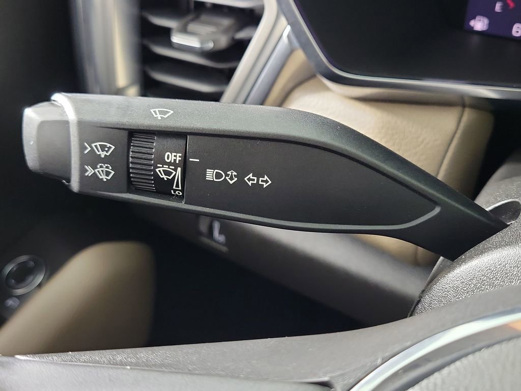 Used 2023 GMC Canyon Denali AWD/4WD image 12