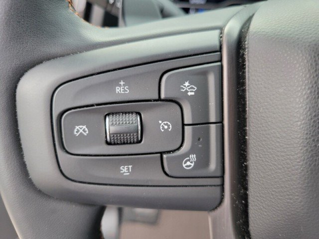 Used 2025 GMC Sierra 1500 AT4 w/ AT4 Premium Package AWD/4WD image 19