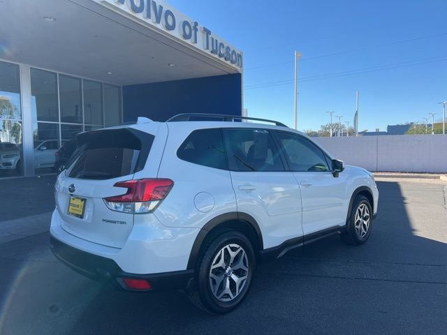 Used 2019 Subaru Forester Premium w/ All-Weather Package image 3