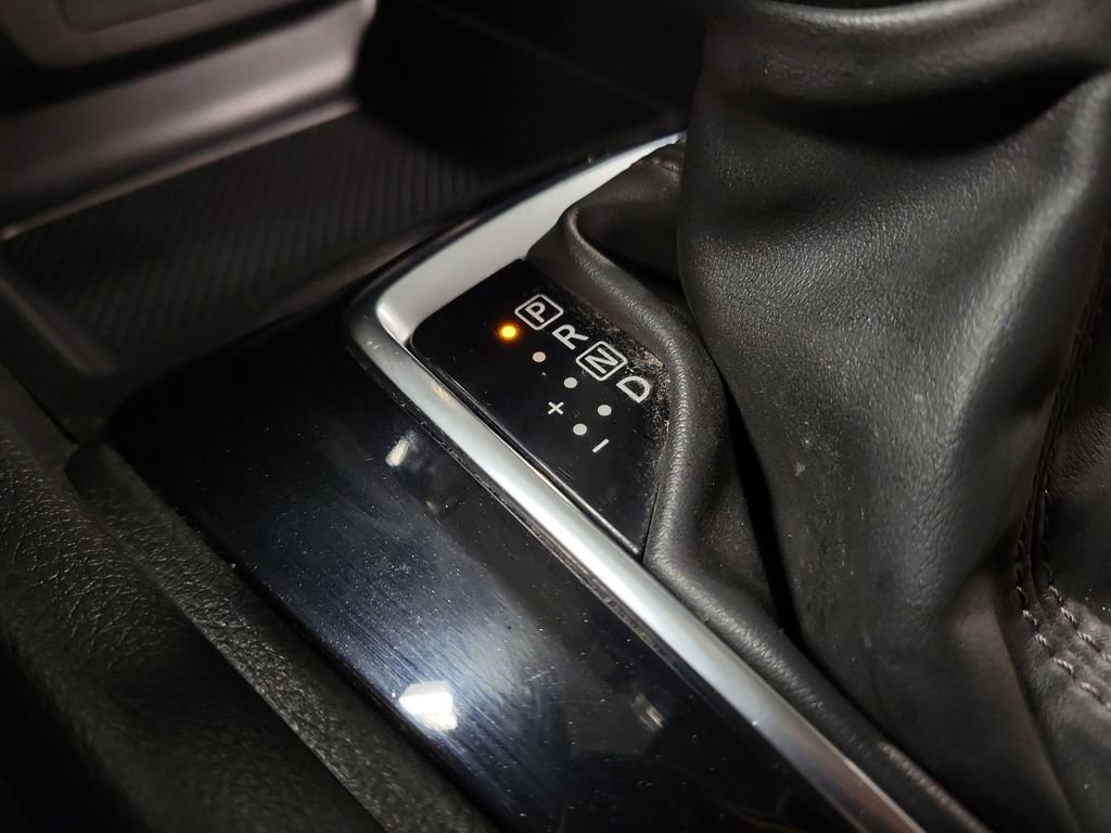 Used 2019 Nissan Rogue Sport SV AWD/4WD image 17