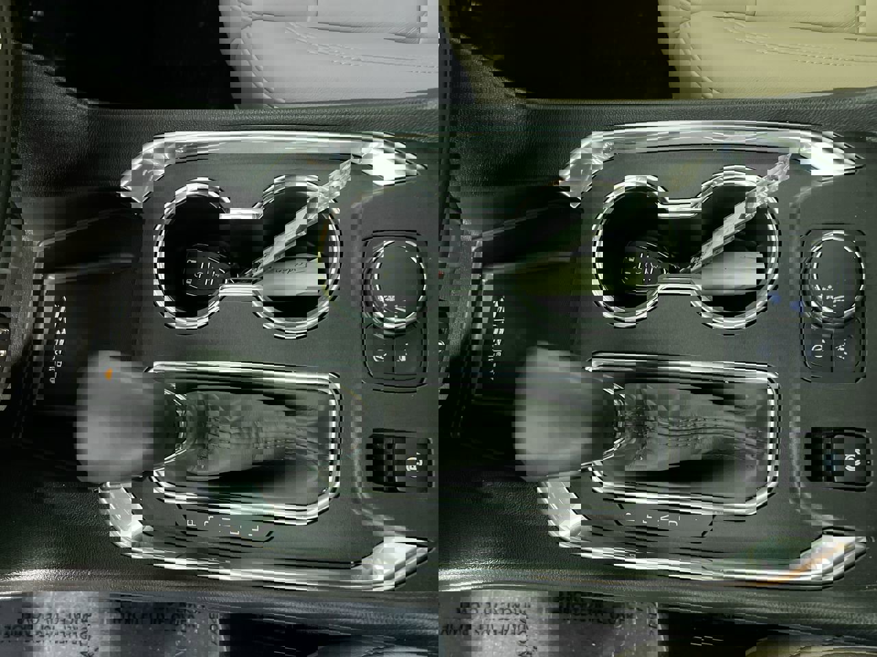 Used 2023 Chevrolet Traverse LT image 22