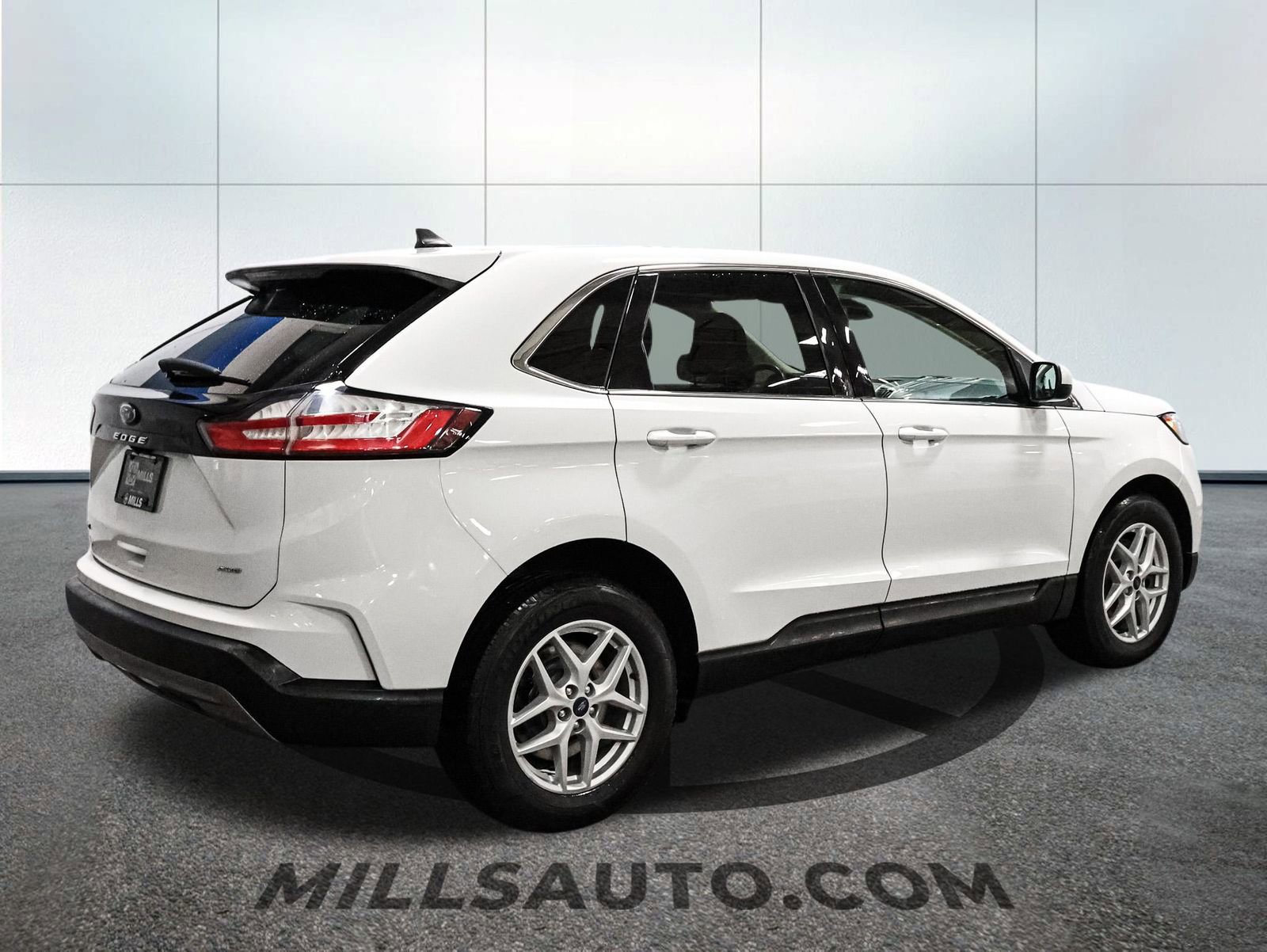 Used 2022 Ford Edge SEL image 10