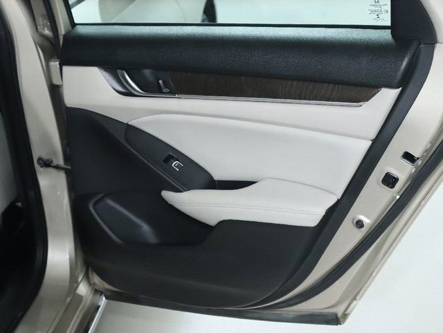 Used 2018 Honda Accord EX-L image 32