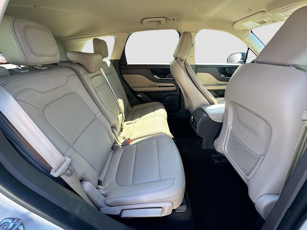 Used 2024 Lincoln Corsair AWD w/ Equipment Group 101A image 28