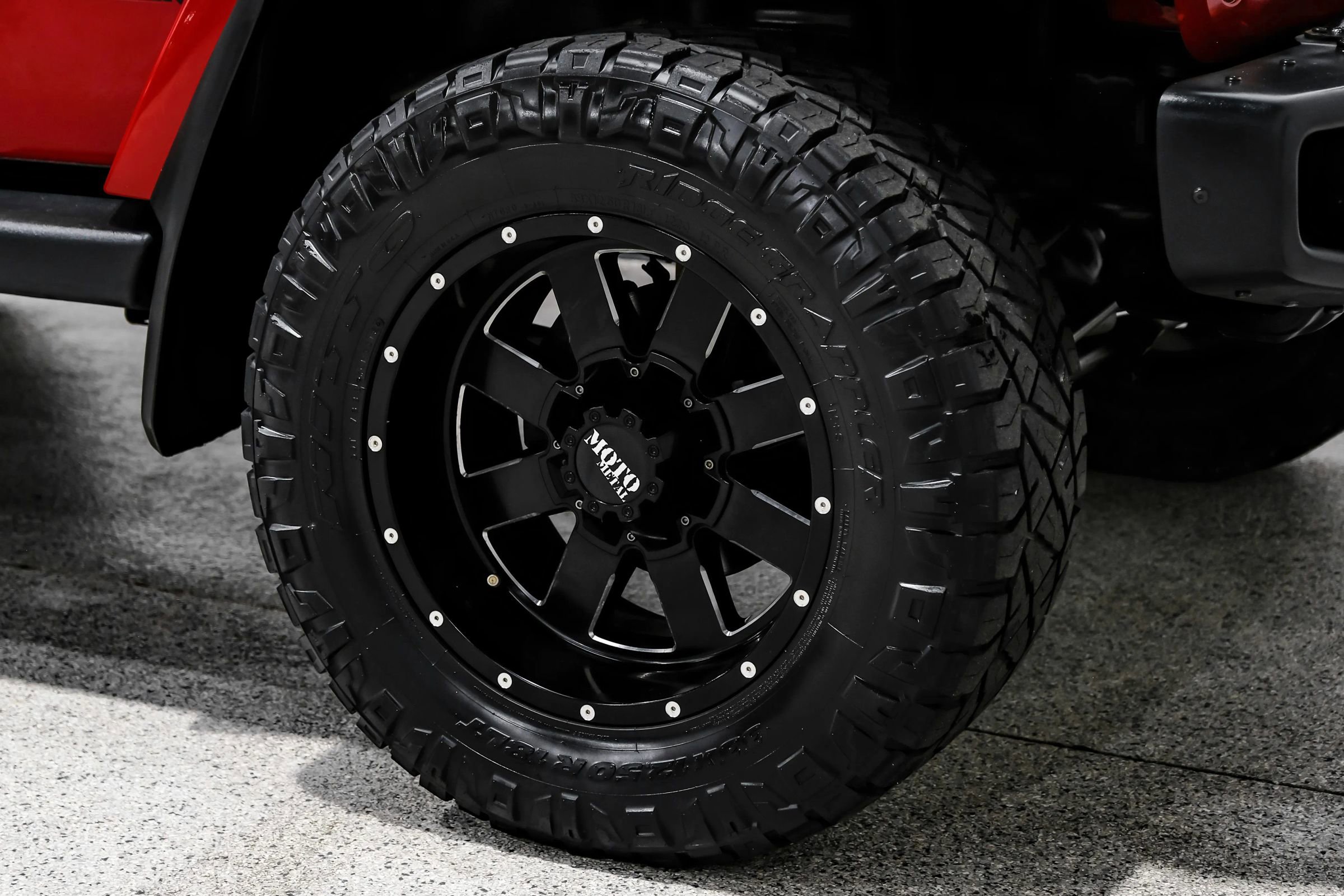 Used 2014 Jeep Wrangler Sahara w/ Connectivity Group image 49