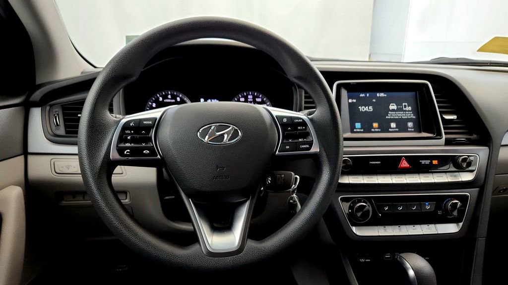Used 2018 Hyundai Sonata SE w/ Cargo Package FWD image 26