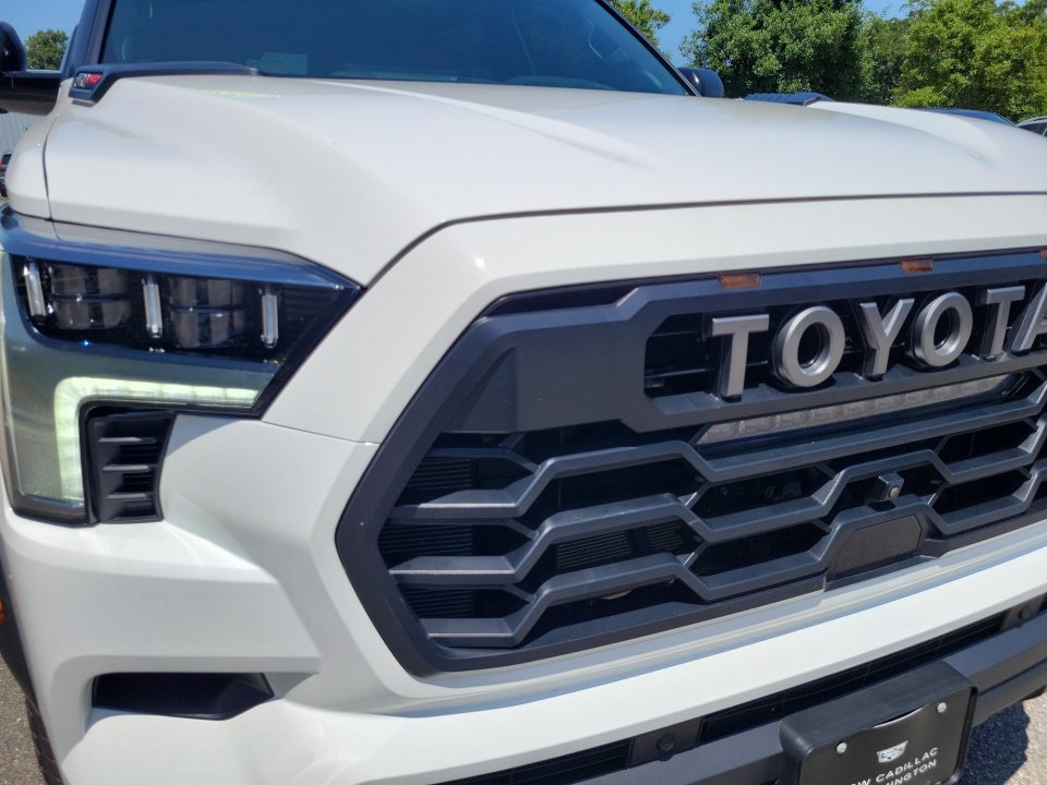 Used 2025 Toyota Sequoia TRD Pro AWD/4WD image 26