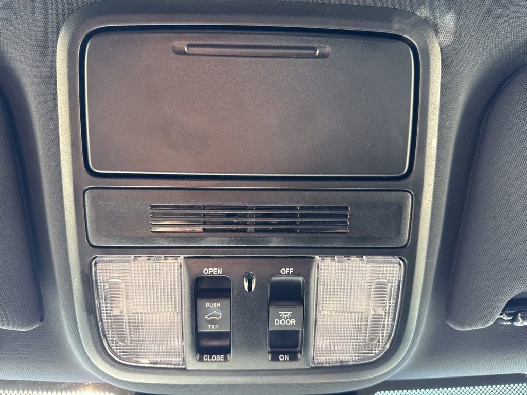 Used 2025 Honda Odyssey Sport-L image 23