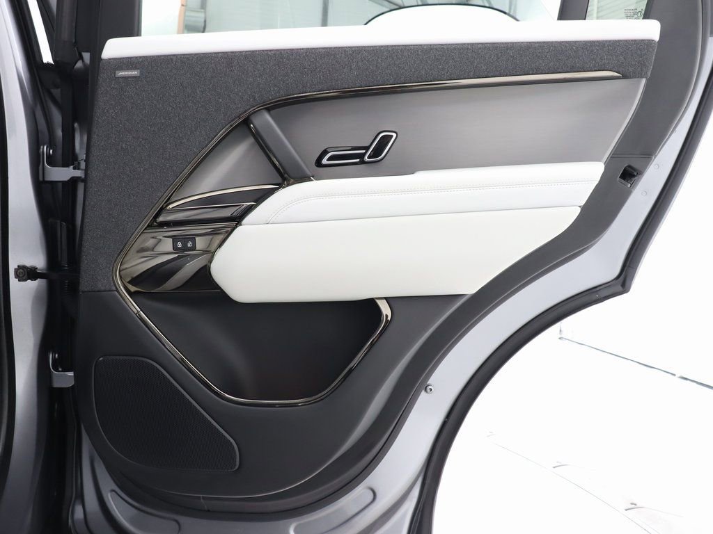 Used 2023 Land Rover Range Rover Sport SE image 47