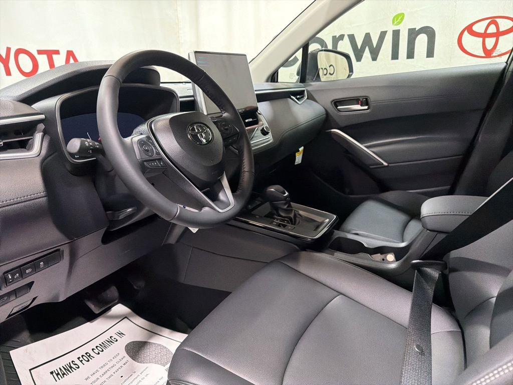 Used 2026 Toyota Corolla Cross XLE w/ Convenience Package image 22