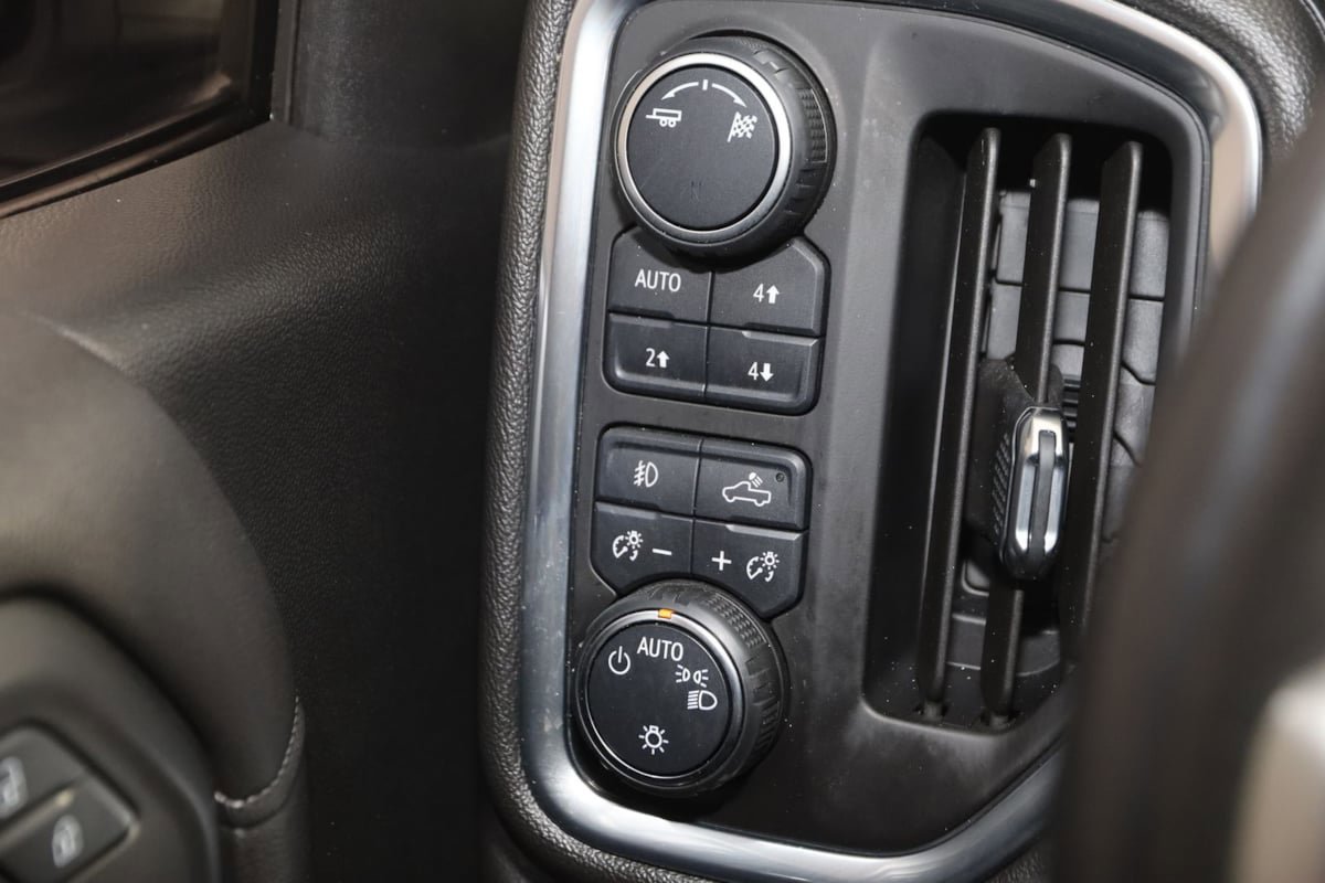 Used 2019 Chevrolet Silverado 1500 LT Trail Boss AWD/4WD image 24