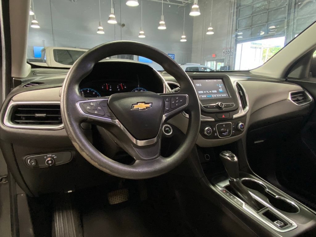 Used 2018 Chevrolet Equinox LS FWD image 18