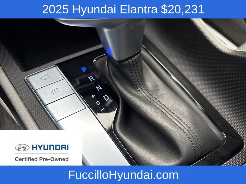 Certified 2025 Hyundai Elantra SE image 19