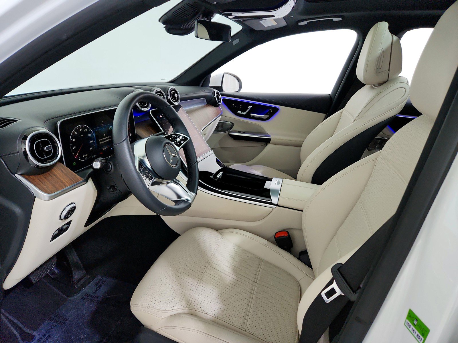 Certified 2024 Mercedes-Benz GLC 300 image 9