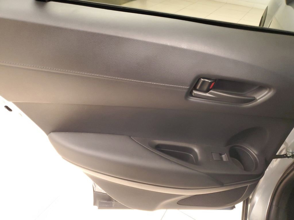 Used 2025 Toyota Corolla Cross LE image 13