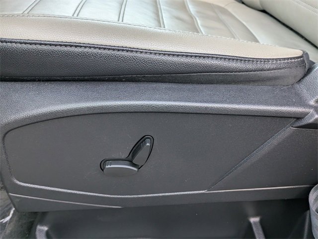 Used 2019 Ford Transit Connect XLT w/ XLT Premium Package image 15