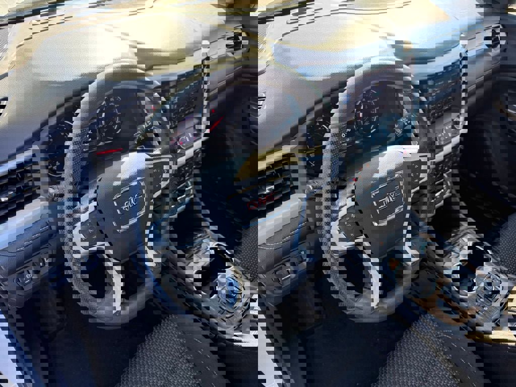 Used 2023 GMC Acadia SLE w/ Driver Convenience Package image 20