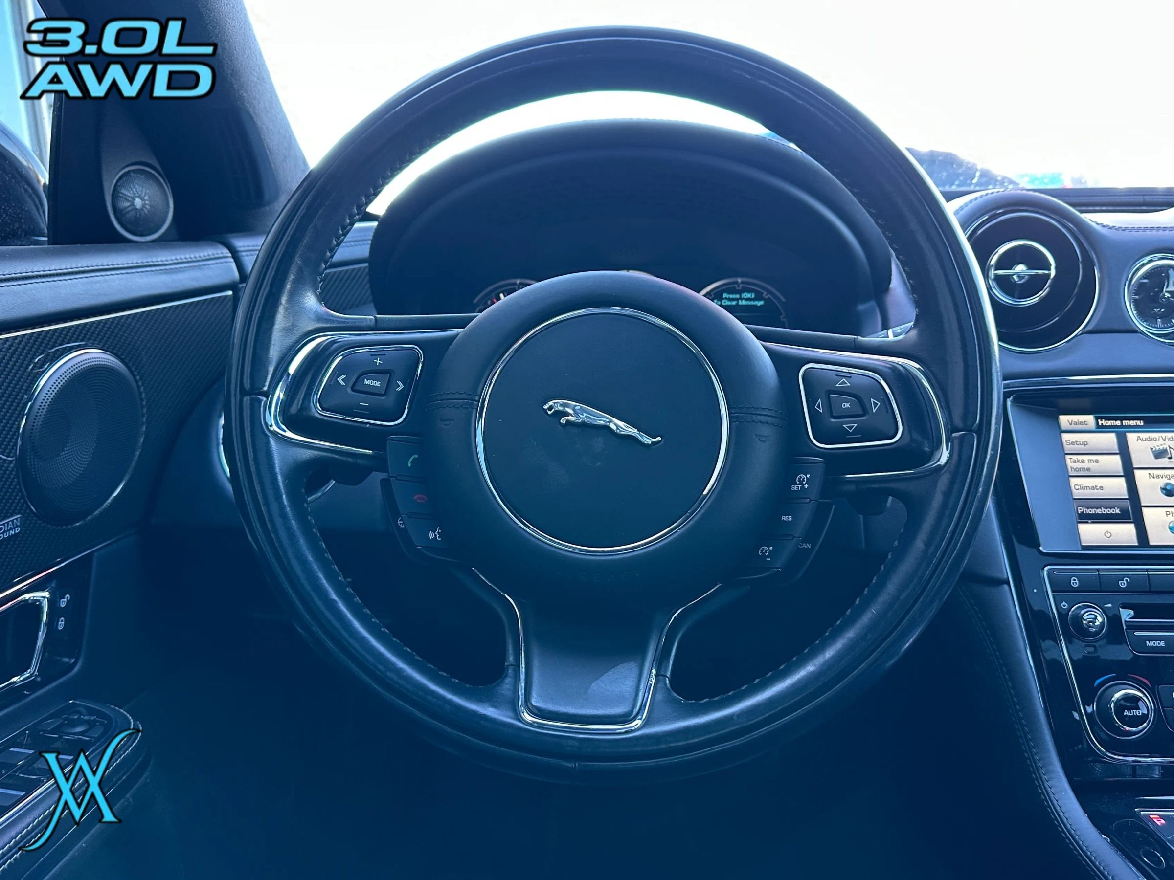 Used 2015 Jaguar XJ AWD image 33
