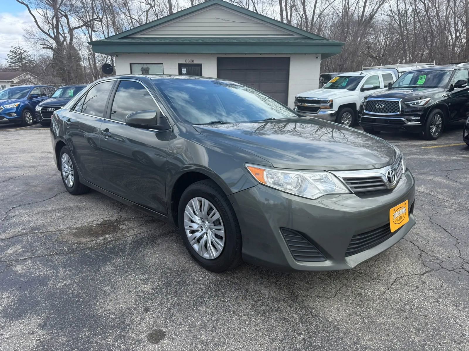 Used 2013 Toyota Camry L image 3